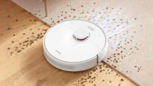Aspirateur robot Dreame D10 Plus : détection automatique des moquettes et tapis pour adapter la puissance d'aspiration.