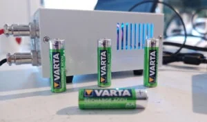 Meilleures piles AA rechargeables 2025 : laquelle choisir pour vos appareils ?