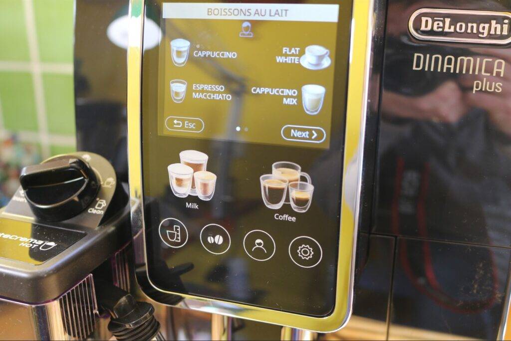Machine à café expresso avec broyeur Delonghi Dinamica Plus Latte (c) Labo Maison