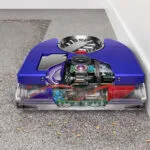 Dyson 360 Vis Nav : technologie Cyclone, brosse triple action et navigation intelligent.