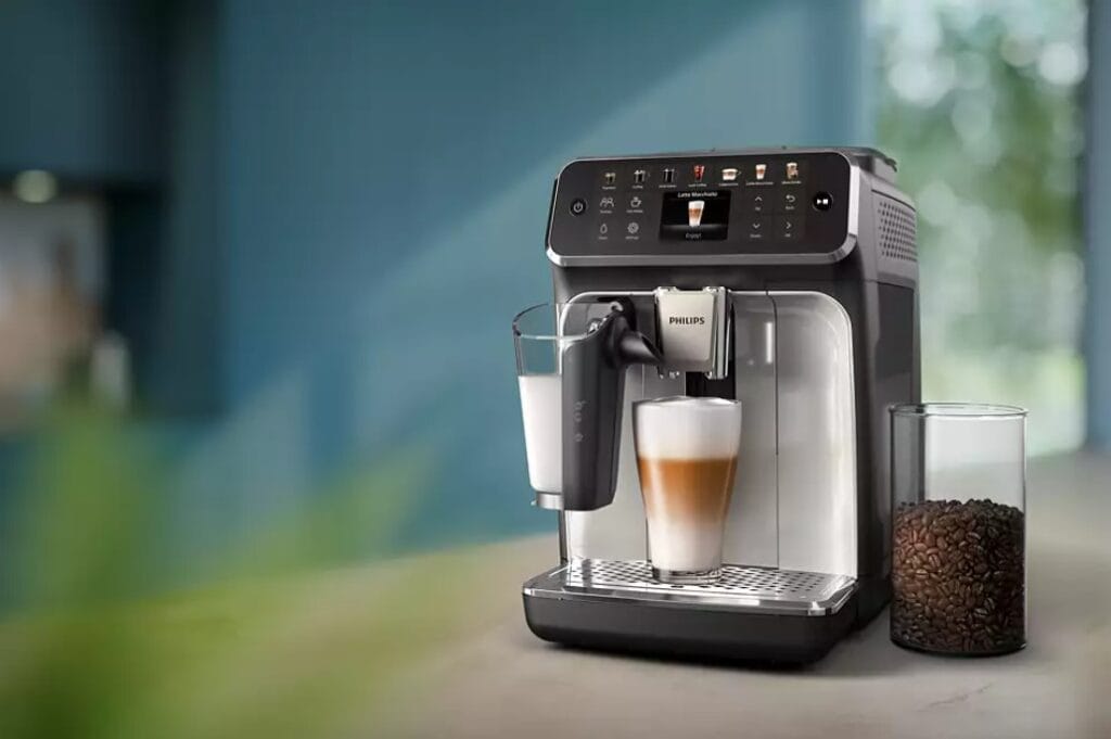 La cafetière expresso avec broyeur Philips Série 4400 LatteGo.
