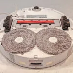 Le Roborock Qrevo S perd le bras extensible pour nettoyer le long des murs. (c) Labo Maison
