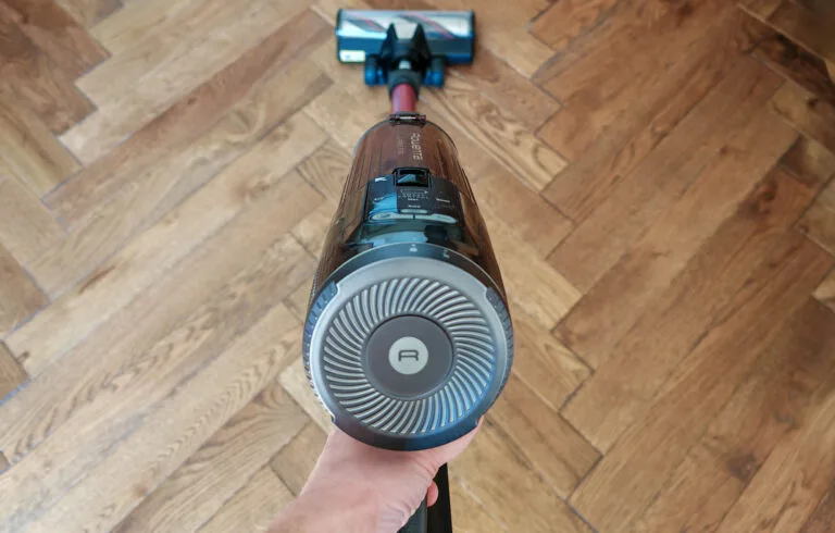 Aspirateur balai Rowenta X-Force Flex 13.60. (c) Labo Maison