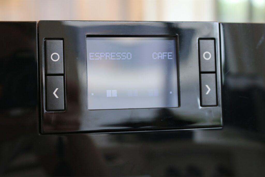 La machine à café à grain Jura C8 (c) Labo Maison