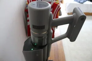 L'aspirateur balai Dream Z10 Station (c) Labo Maison