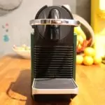 Machine à café à dosettes Krups Nespresso Pixie © Labo Maison