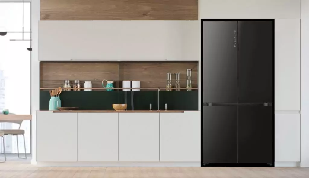 Réfrigérateur multiportes Hisense RQ768N4GBE