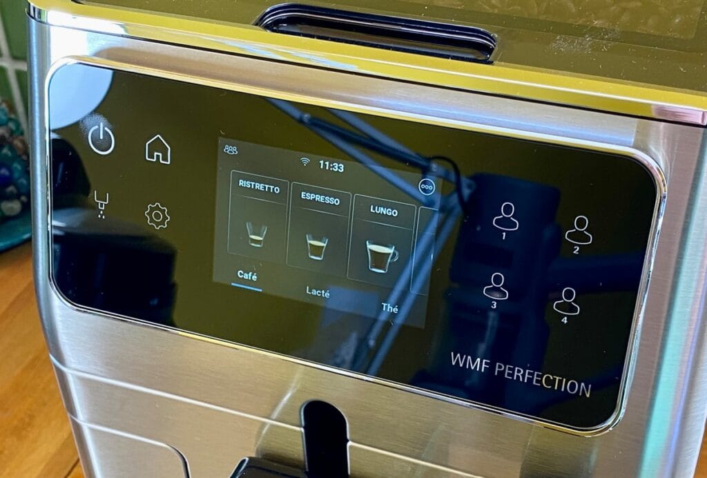Machine à café expresso avec broyeur WMF Perfection 660 (c) Labo Maison