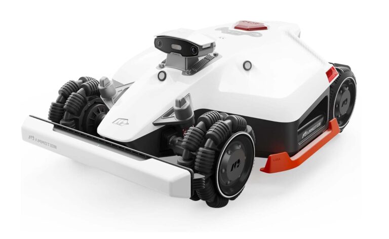 Robot tondeuse Mammotion Luba 2 AWD X disponible en trois versions : de 3000 à 5000 m².