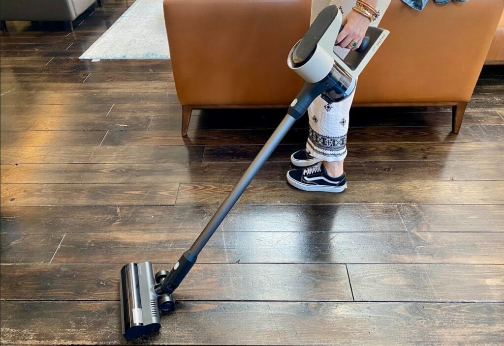 L'aspirateur balai Roborock H5 (c) Labo Maison