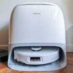 Le Roborock Qrevo Curv est l'aspirateur robot le plus puissant de notre sélection. (c) Labo Maison