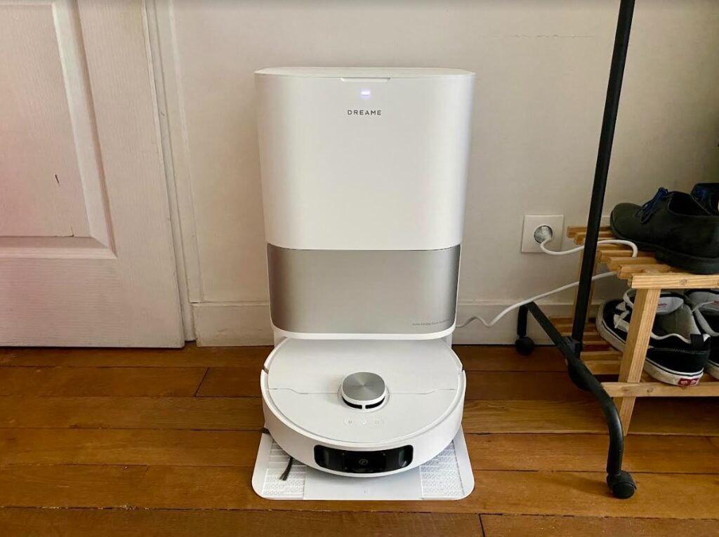 L'aspirateur robot laveur de sols Dreame L10s Ultra Gen 2 (c) Labo Maison