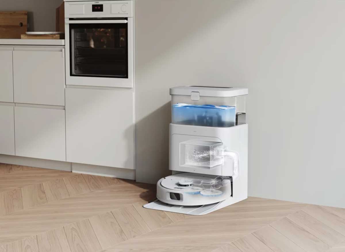 Station multifonction du Ecovacs Deebot N30 Pro Omni : aspire le collecteur, lave les serpillères à l'eau chaude et les sèche à l'air chaud.