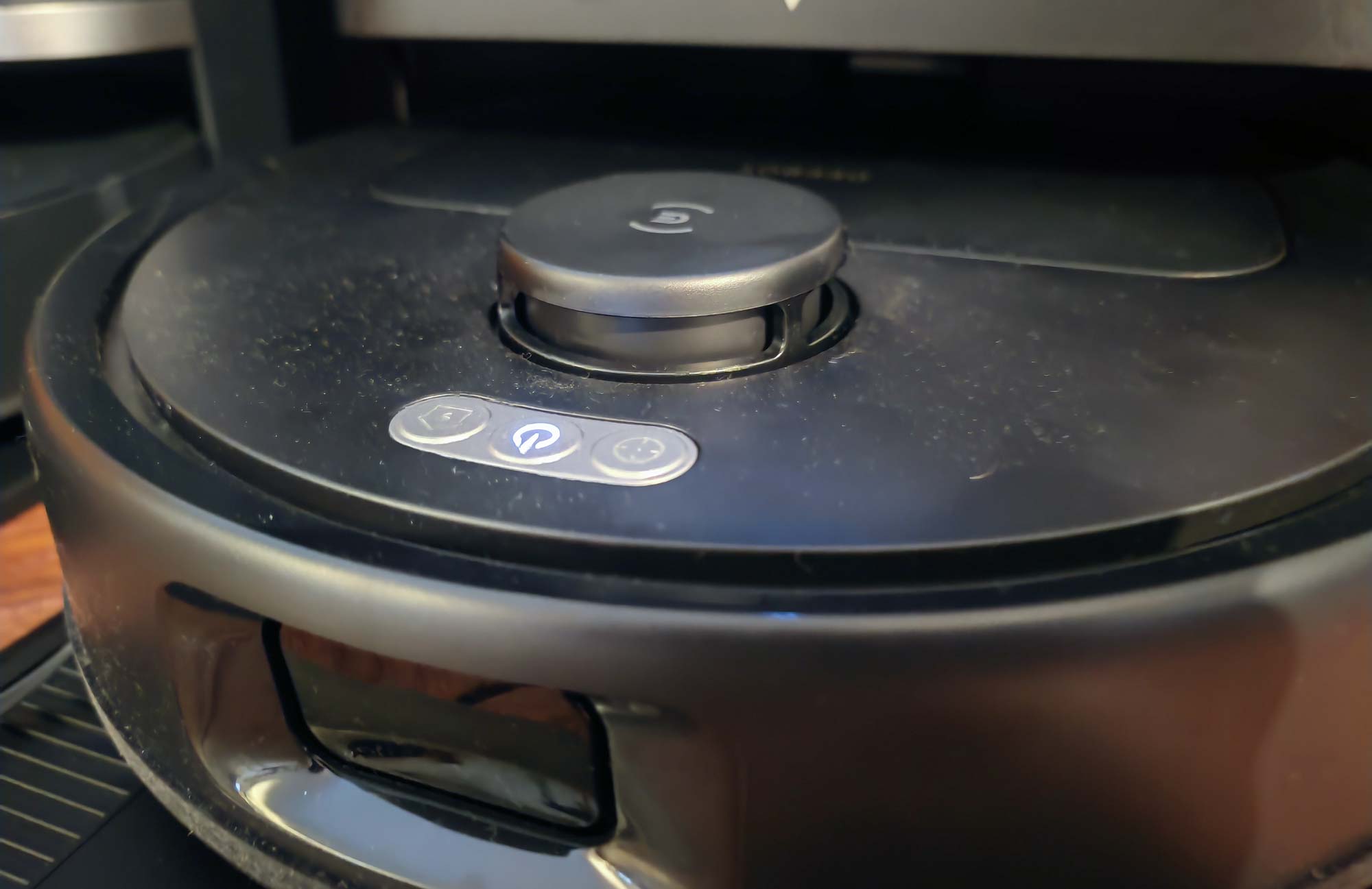 Le système de navigation au lidar est précis, mais les petits objets ne sont pas toujours détectés. (c) Labo Maison