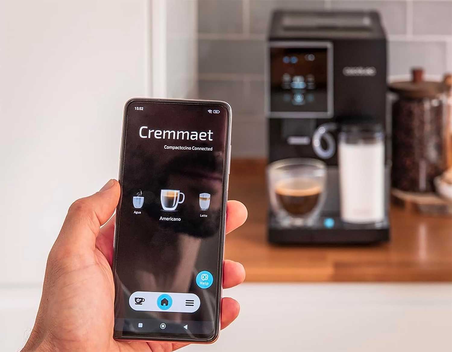 La machine expresso avec broyeur se connecte au Wi-Fi de votre domicile. Avec l'application Cecotec, commandez la machine à distance, personnalisez vos recettes et lancez votre café depuis votre smartphone.