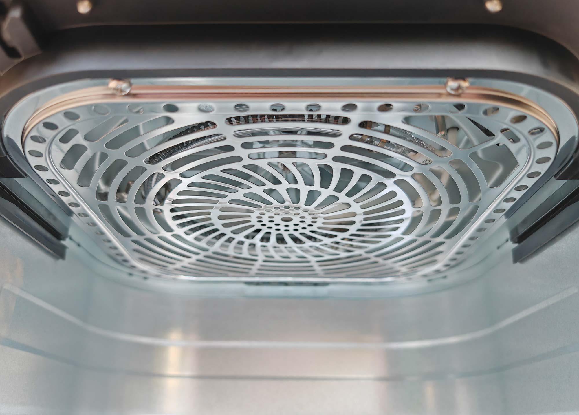 Le Dreame Mova AeroChef FD10 Pro est ultra silencieux avec seulement 37 dBA mesurés à 1 mètre de distance. (c) Labo Maison