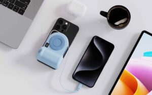 PowerGrip de Belkin : poignée ergonomique, déclencheur Bluetooth et charge sans fil pour iPhone.