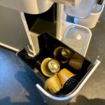 Machine à café à capsules Delonghi Nespresso Lattissima One (c) Labo Maison