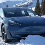 Partez au ski en voiture électrique : planifiez vos recharges, optimisez l’autonomie et profitez sereinement des pistes.