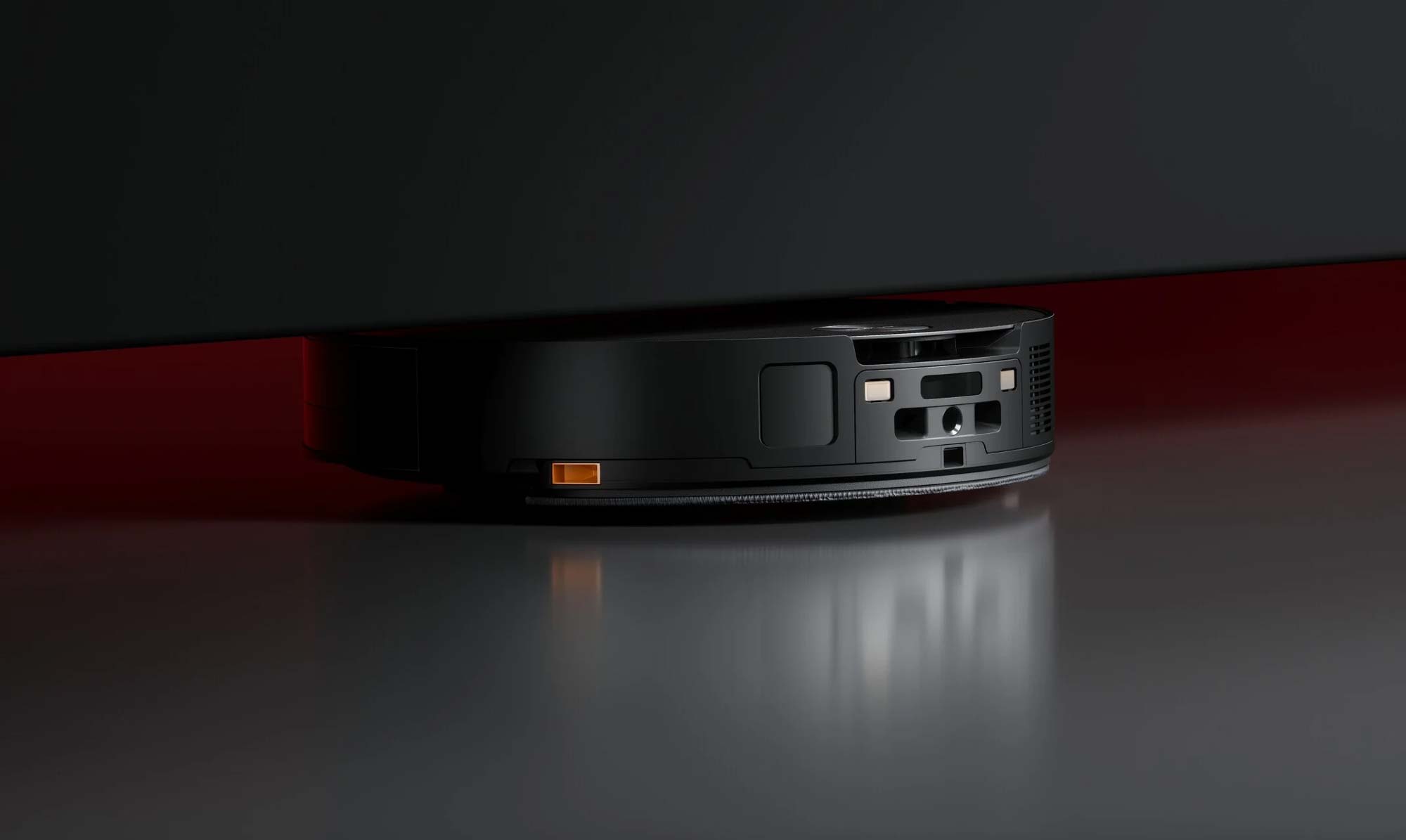 Le système LDS rétractable du Saros 10R optimise la navigation en 3D tout en préservant un design ultra-mince de seulement 7,98 cm.