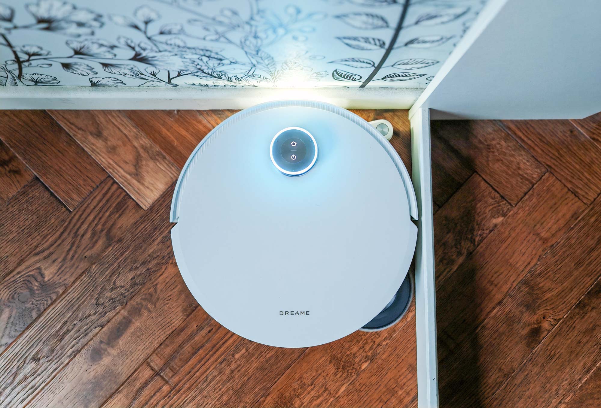 Les meilleurs aspirateurs robots laveurs 2025 testés pour un sol propre sans effort au quotidien. (c) Labo Maison