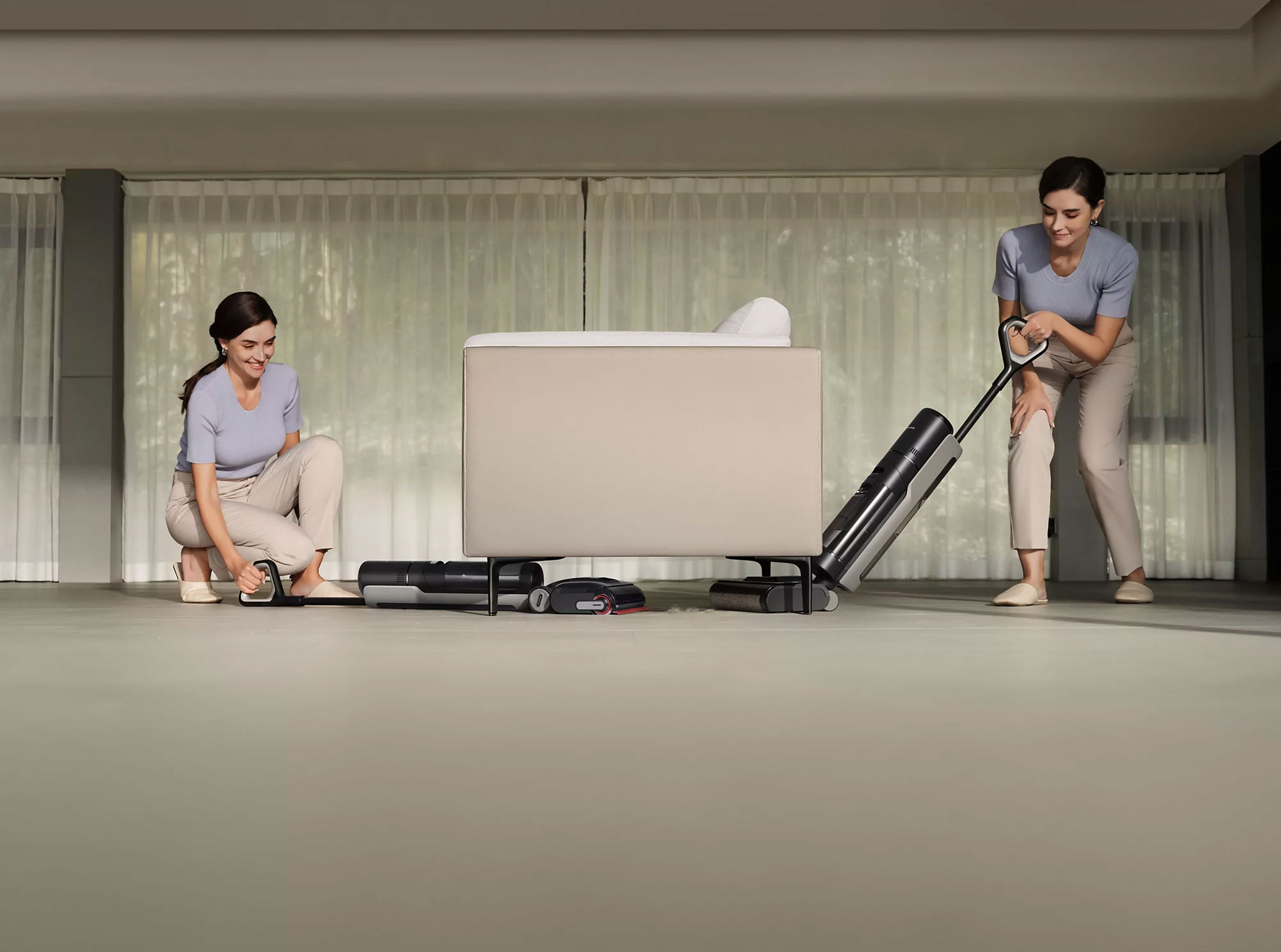 Le Dreame H15 Pro s’incline à 180°, permettant de nettoyer sous les meubles, à condition qu’ils soient surélevés d’au moins 14 cm.