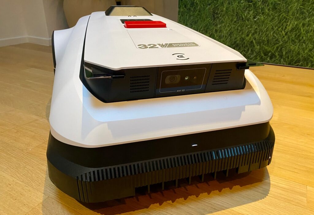 Ecovacs Goat A1600 RTK (c) Labo Maison