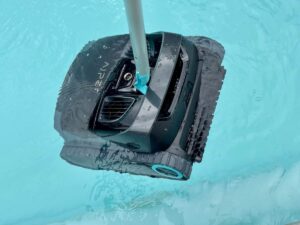 Le robot piscine Aiper repéché © Labo Maison