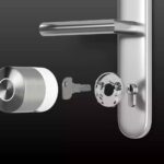 La Nuki Smart Lock Pro (5e gén) sécurise votre logement, simple à installer et pilotable à distance.