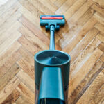 Test aspirateur balai Xiaomi G20 Max sur parquet. (c) Labo Maison