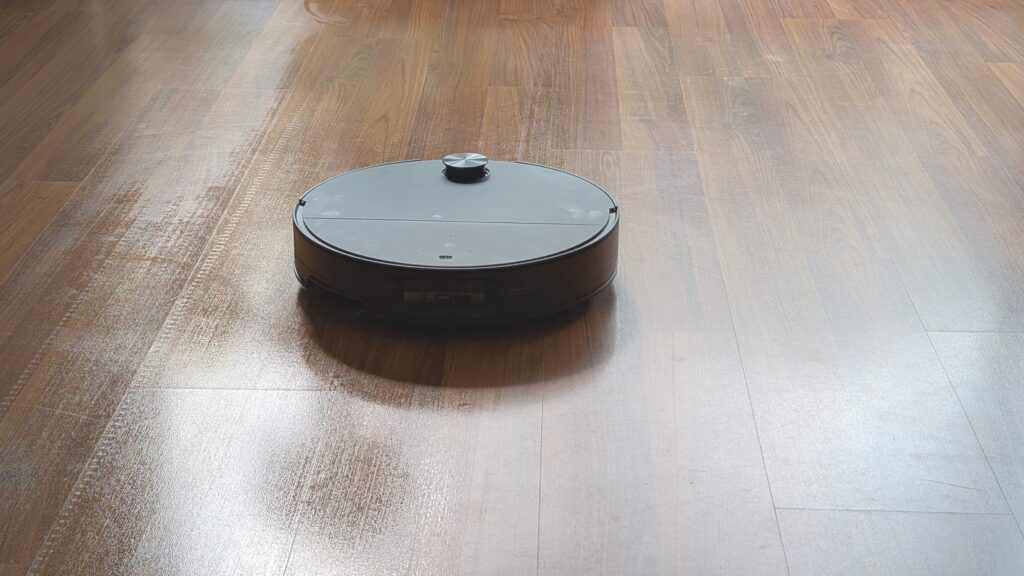 Roborock Saros 10 © Labo Maison