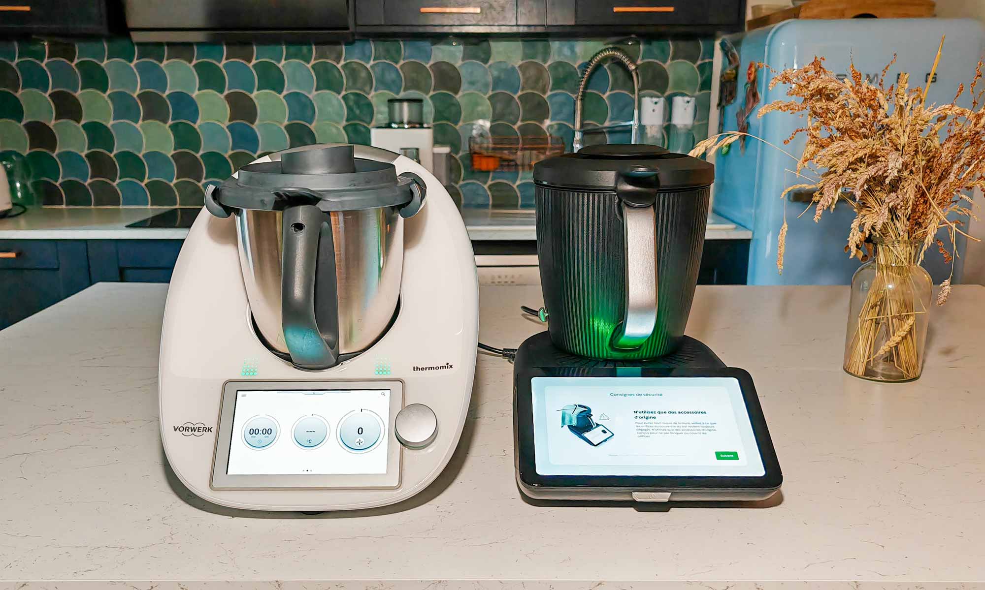 Le TM7 séduit avec son design modernisé, son grand écran et son IA qui personnalise vos recettes. © Labo Maison
