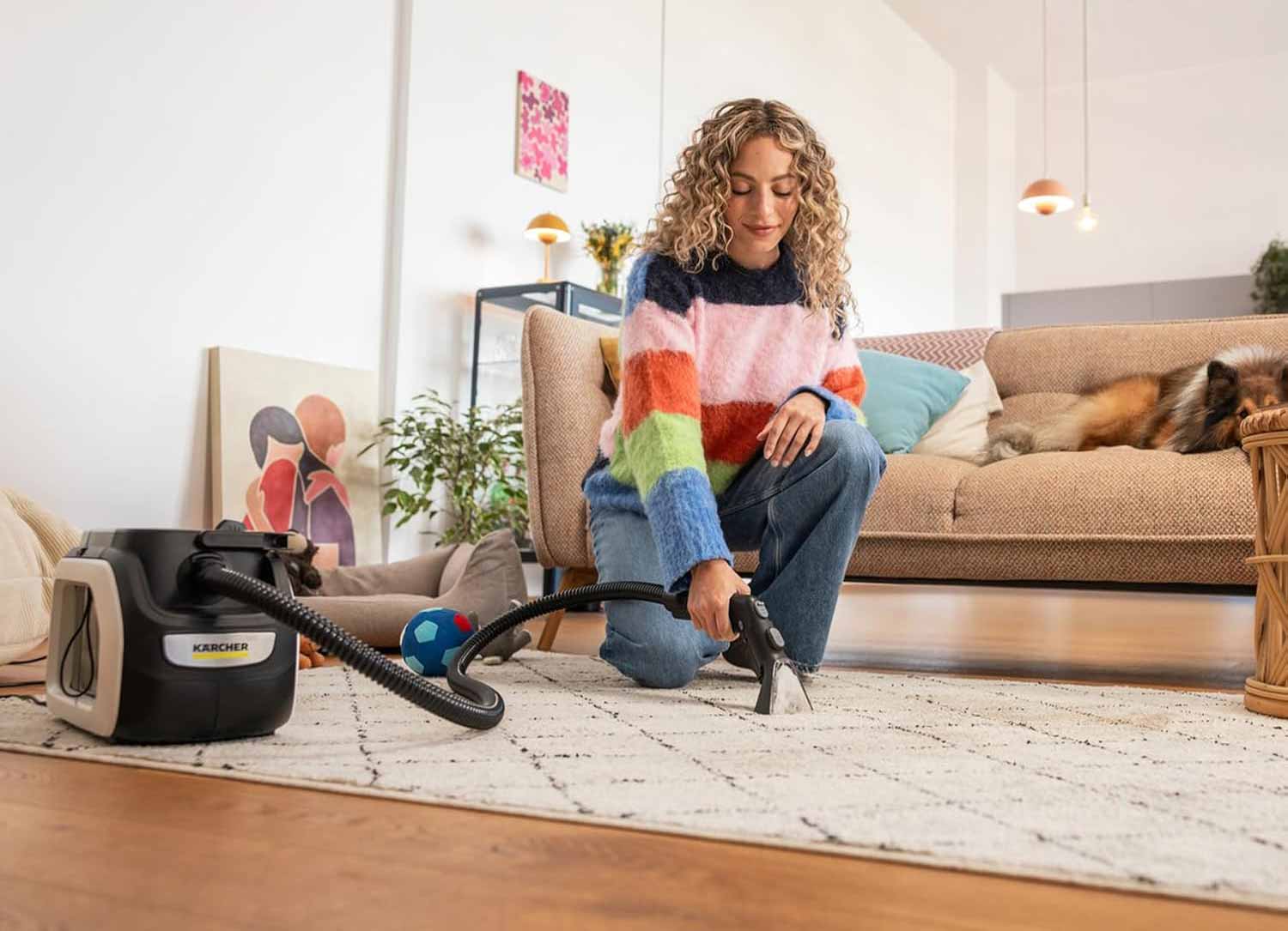 La buse XXL permet de nettoyer les tapis en surface et en profondeur, sans effort.