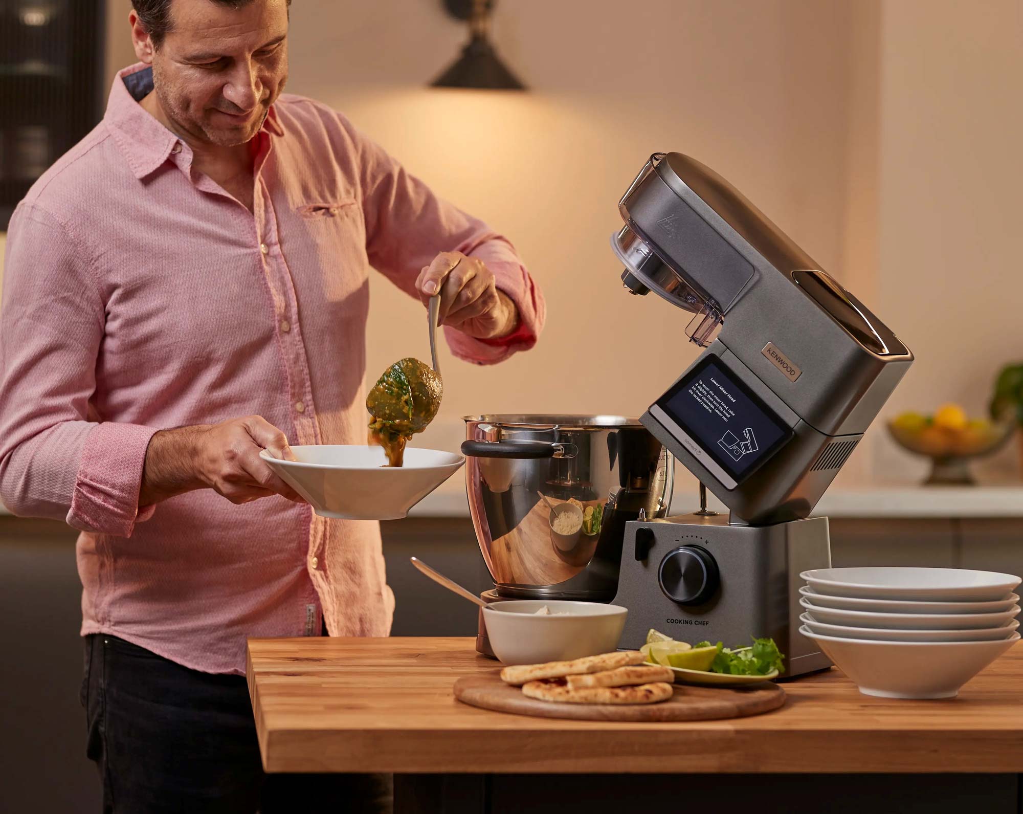 Interface de sélection des recettes et programmes automatiques du robot Kenwood Cooking Chef.